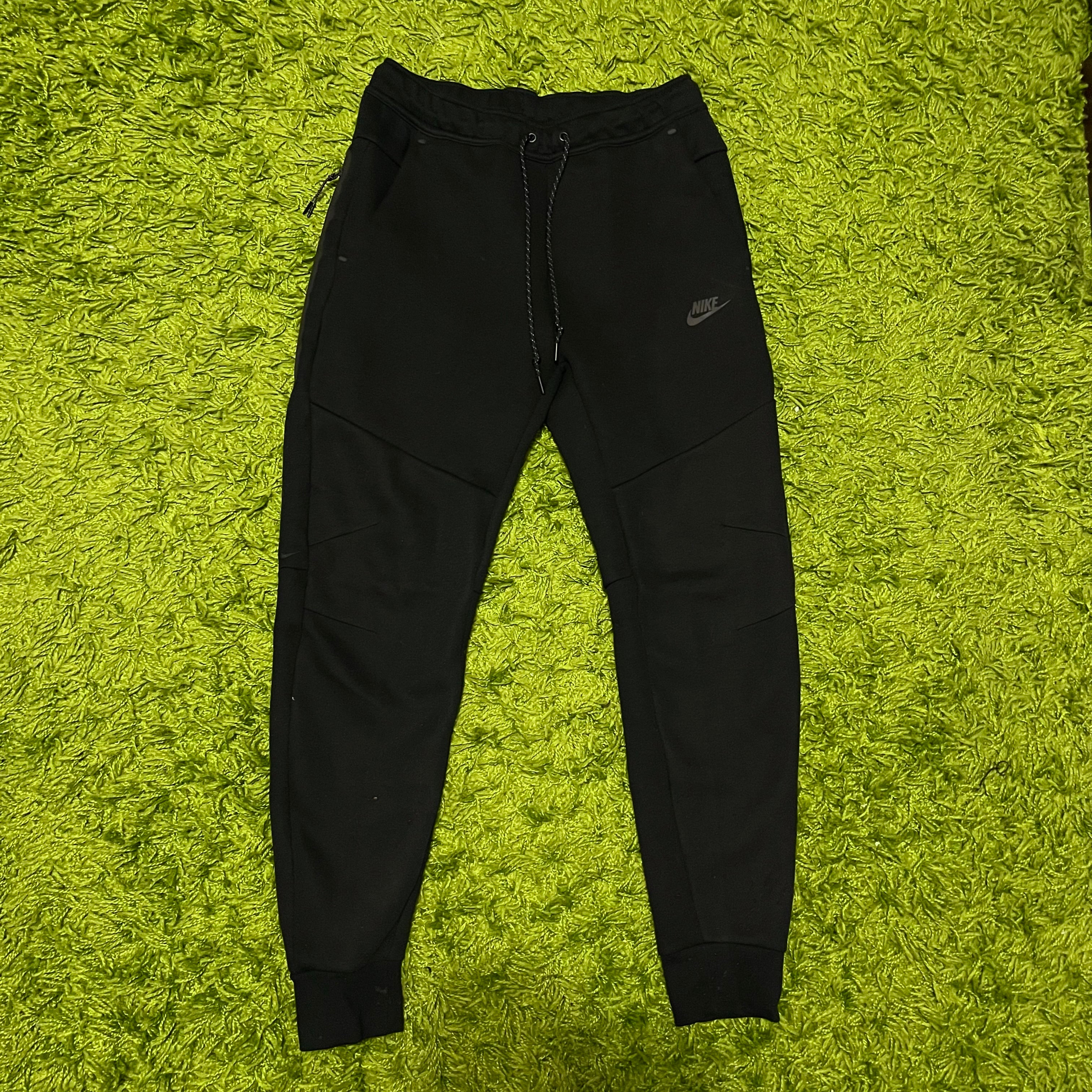 Nike Tech ‘Black’ Sweatpants
