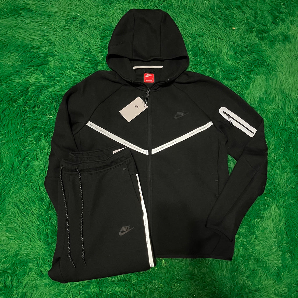 Nike Tech Reflective Sweatsuit Set